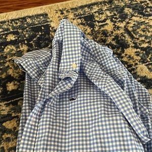 Vineyard Vines blue white checked button up